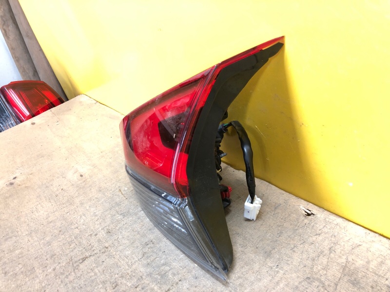 Фонарь внутренний правый X-TRAIL/ROGUE T32 13-20