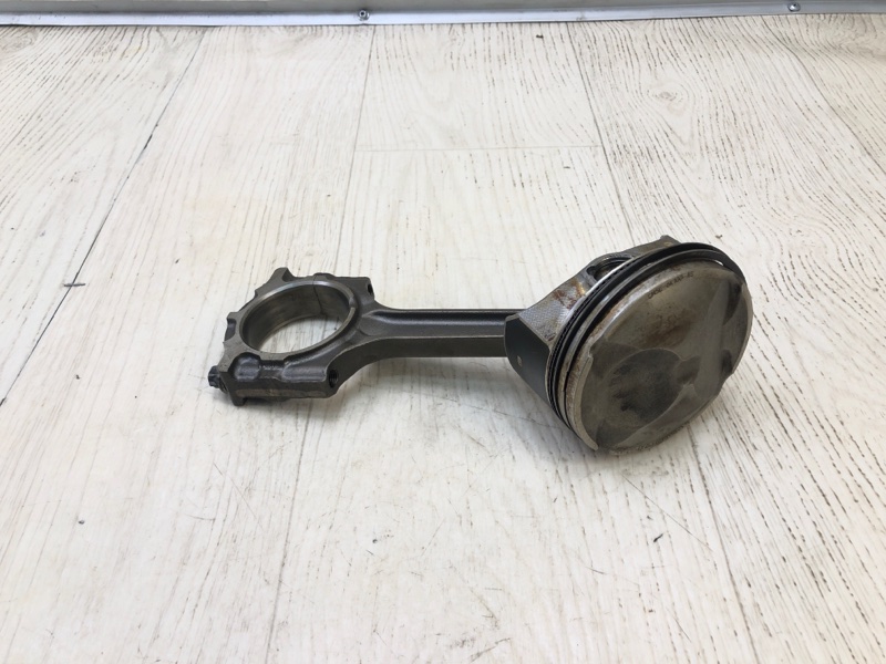 Поршень FORD FOCUS 10-18 2015 CB8 2.0 XQDA CM5Z-6108-E Б/У