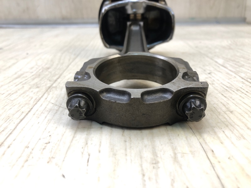 Поршень FOCUS 10-18 2015 CB8 2.0 XQDA