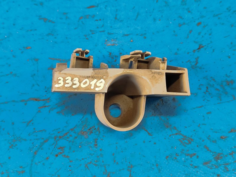 Запчасть кронштейн заднего бампера левый TOYOTA AURIS 13-18 52563-02240 Б/У Кронштейн заднего бампера левый TOYOTA AURIS 13-18 52563-02240 Б/У