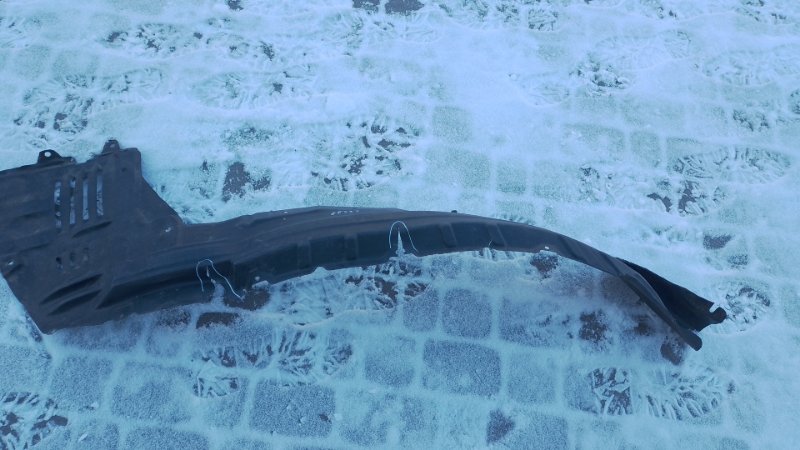 Подкрылок передний левый MITSUBISHI PAJERO 99-06 MR508125 Б/У