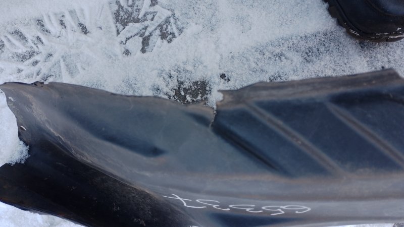 Подкрылок передний левый PAJERO 99-06