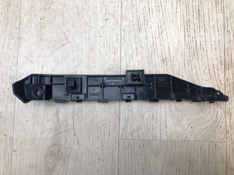 Кронштейн переднего бампера левый MDX (YD3) 13-21