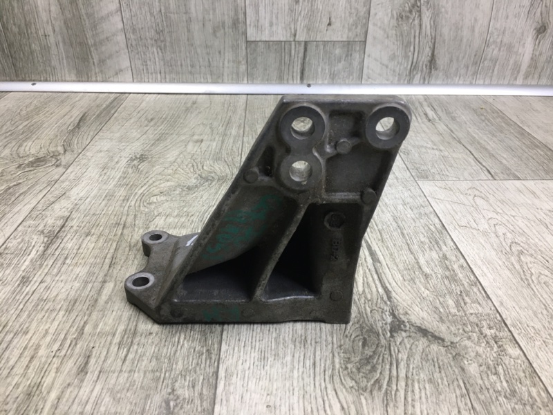 Кронштейн опоры двигателя правый FX/QX70 S51 08-17 2016 Внедорожник 3.7 VQ37VHR