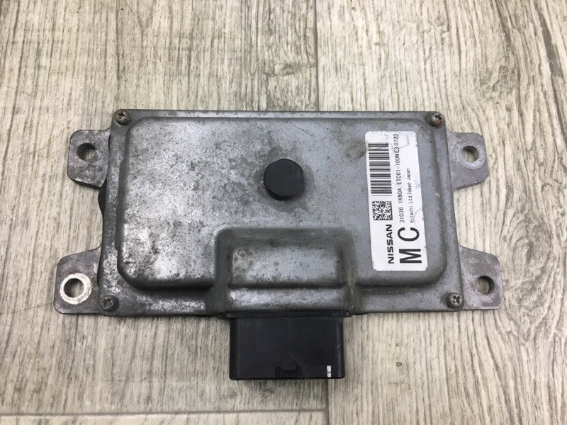 Запчасть блок управления акпп NISSAN JUKE 10-19 2011 1.6 MR16DDT 31036-1KM0A Б/У Блок управления АКПП NISSAN JUKE 10-19 2011 1.6 MR16DDT 31036-1KM0A Б/У