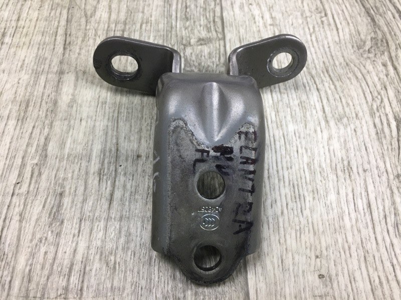 Петля двери нижняя задняя правая HYUNDAI ELANTRA MD 10-15 2011 MD 1.8 G4NB 79320-2H000 Б/У