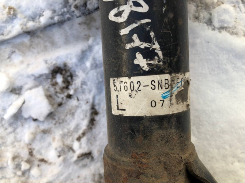 Амортизатор передний левый CIVIC 4D 06-11 FD