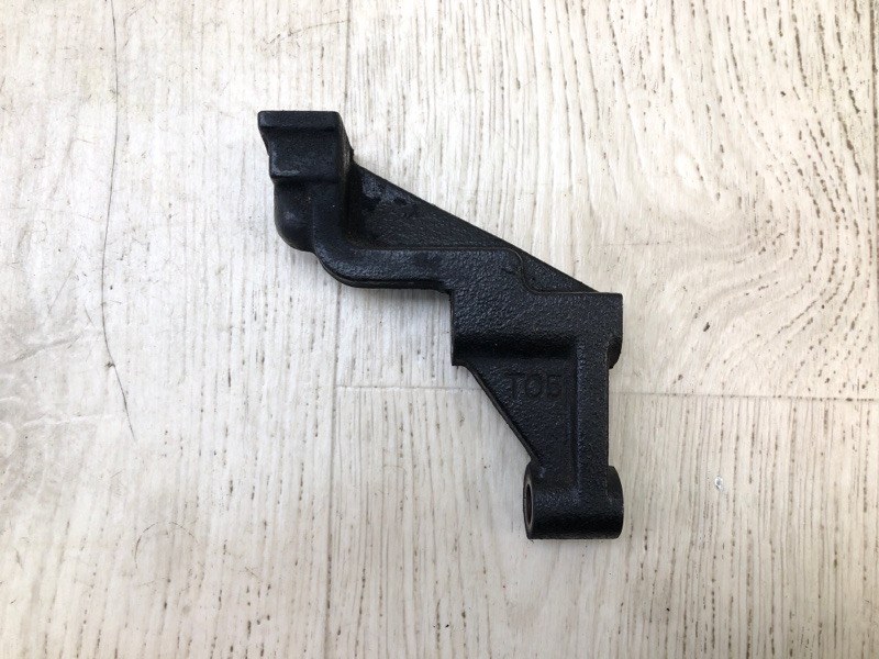 Кронштейн двигателя HYUNDAI ELANTRA HD 06-11 2009 HD 2.0 G4GC 2167223000 Б/У