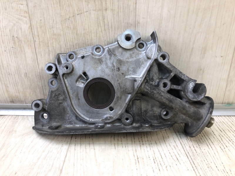 Масляный насос HYUNDAI ELANTRA HD 06-11 2009 HD 2.0 G4GC 2131023003 Б/У