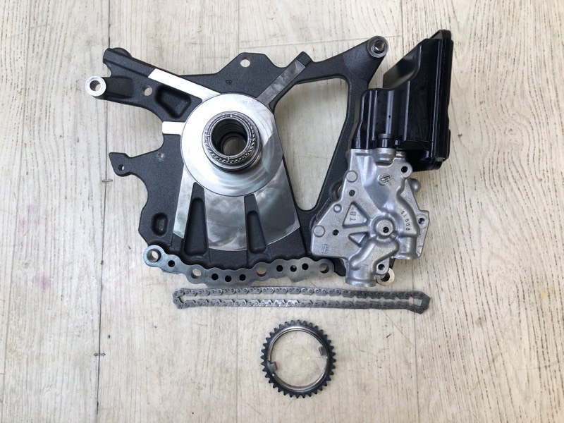 Насос масляный АКПП TOYOTA CAMRY 70 17- 2018 GSV70 2.5 A25AFKS 3537006030 Б/У