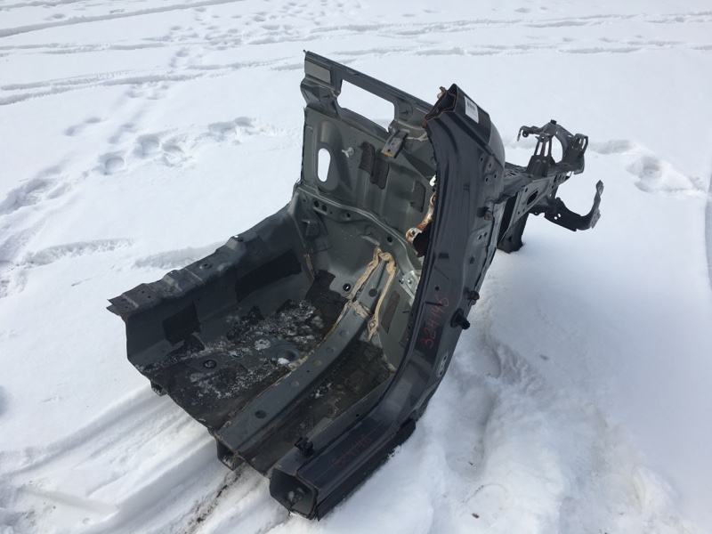 Четверть кузова передняя правый RAV4 13-19 2016 2.5 2ARFE