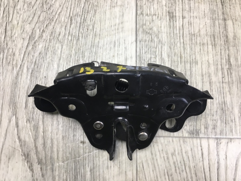 Замок капота NISSAN QASHQAI/ROGUE SPORT 14- J11 2.0L MR20DD