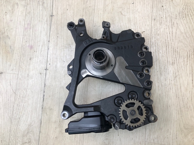 Насос масляный АКПП TOYOTA CAMRY 70 17- 2.5