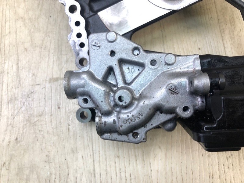 Насос масляный АКПП CAMRY 70 17- 2.5