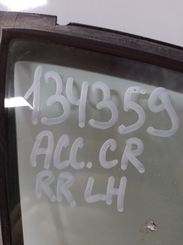 Стекло двери глухое заднее левое ACCORD CR 13-18 Стекло двери глухое заднее левое ACCORD CR 13-18