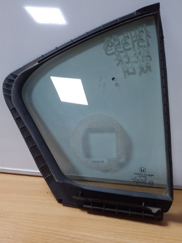 Стекло двери глухое заднее левое ACCORD CR 13-18 Стекло двери глухое заднее левое ACCORD CR 13-18