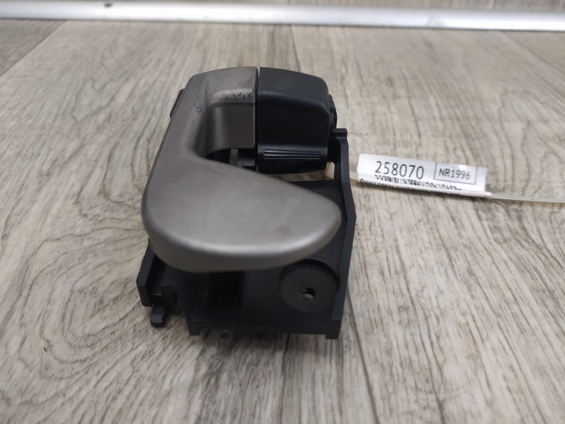 Ручка двери внутренняя передняя левая MITSUBISHI GALANT 03-12 Седан 2.4 4G69