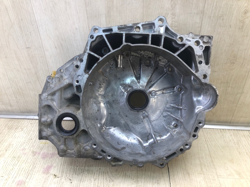 Крышка АКПП передняя TOYOTA CAMRY 70 17- 2.5 3510506100 Б/У