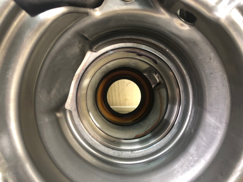 Крышка АКПП передняя CAMRY 70 17- 2.5