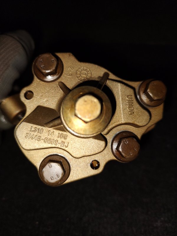 Масляный насос 6 GG 02-07 2008 Седан 2.3