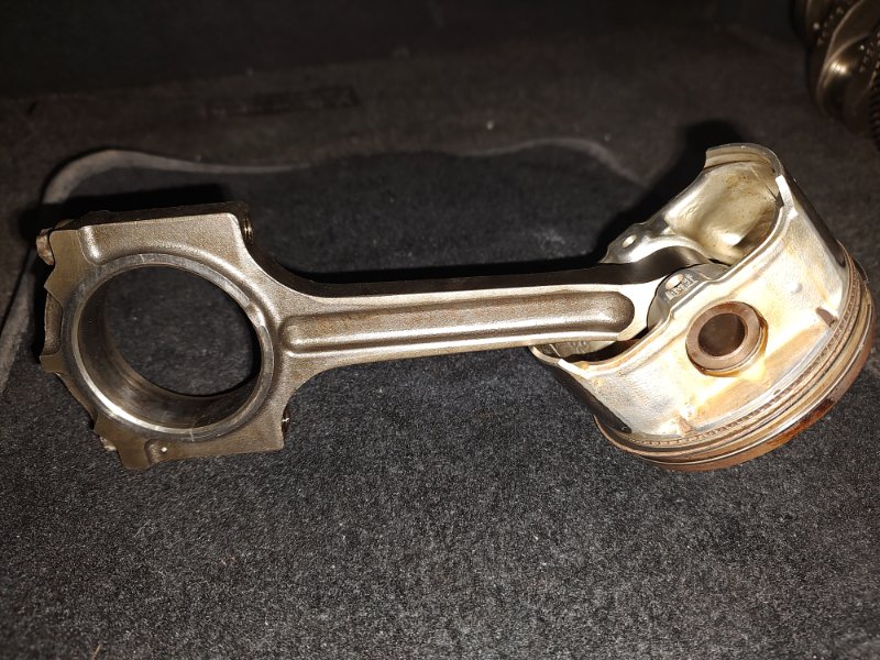 Поршень MAZDA 6 GG 02-07 2008 Седан 2.3 L3YH-11-010 Б/У