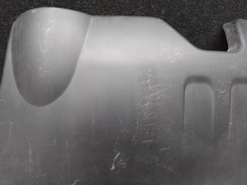 Пластик подкапотного отсека правый GX470 02-09