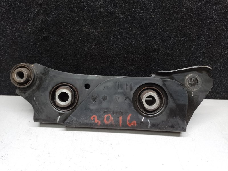 Рычаг задней подвески поперечный левый QX50 18- 2020 2.0 KR20DDET