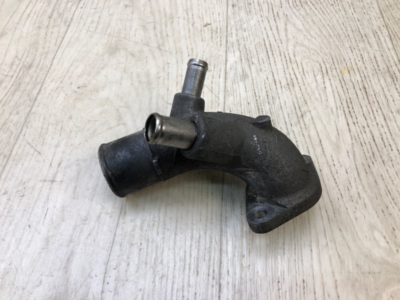 Тройник системы охлаждения TOYOTA LAND CRUISER PRADO 120 02-09 3.0 1KDFTV 1633130061 Б/У