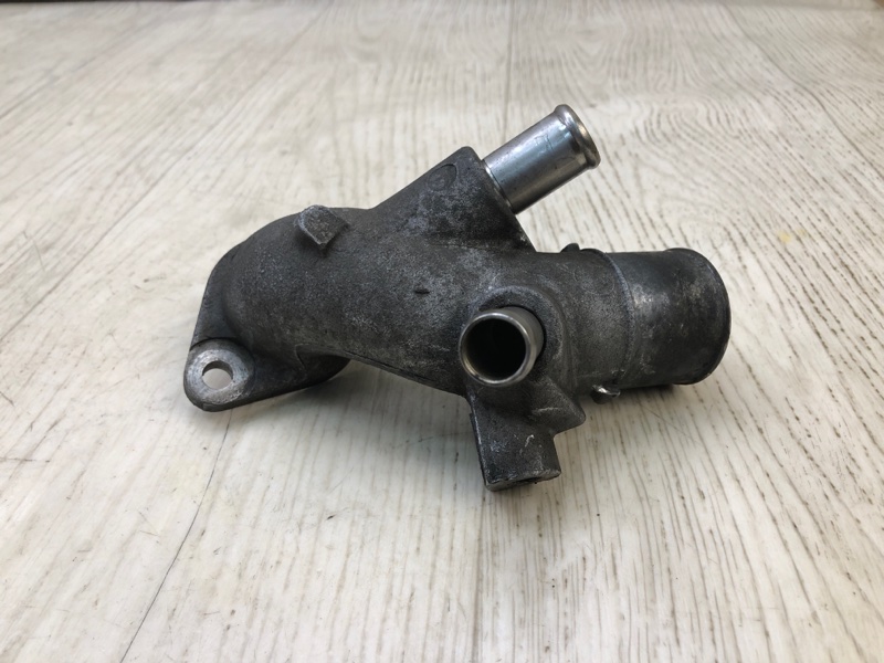 Тройник системы охлаждения LAND CRUISER PRADO 120 02-09 3.0 1KDFTV