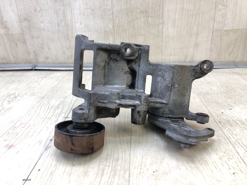 Кронштейн компрессора кондиционера TOYOTA LAND CRUISER PRADO 120 02-09 3.0 1KDFTV