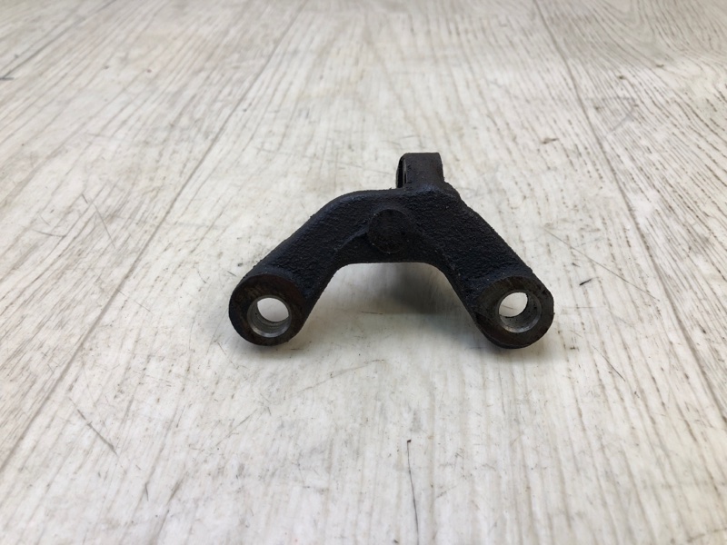 Кронштейн TOYOTA LAND CRUISER PRADO 120 02-09 3.0 1KDFTV