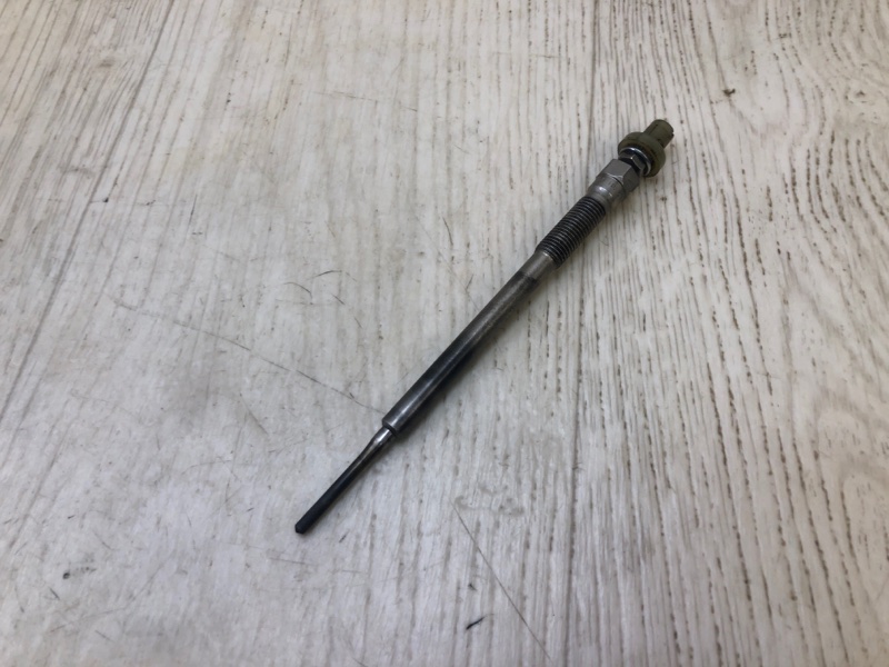 Свеча накала TOYOTA LAND CRUISER PRADO 120 02-09 3.0 1KDFTV 19850-30010 Б/У