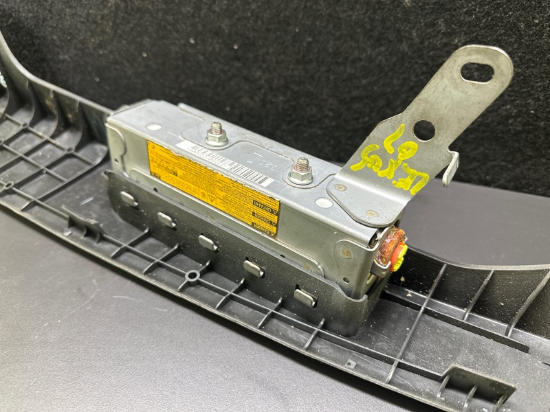 Подушка безопасности в сиденье задняя правая GS350 GS300 05-11