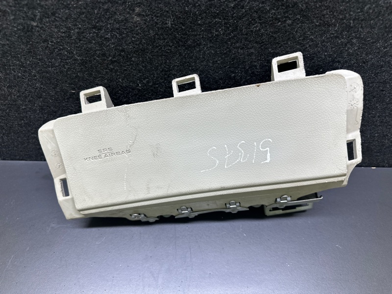 Подушка безопасности в колени передняя левая CAMRY 40 06-11