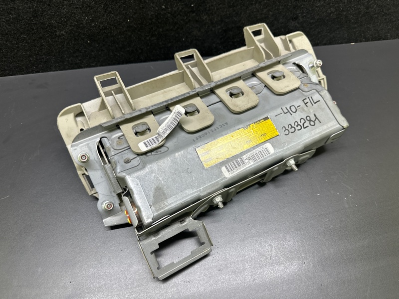 Подушка безопасности в колени передняя левая CAMRY 40 06-11