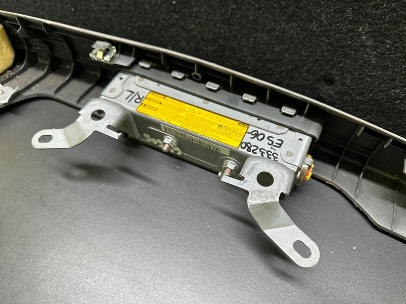 Подушка безопасности в сиденье задняя левая ES350 06-12