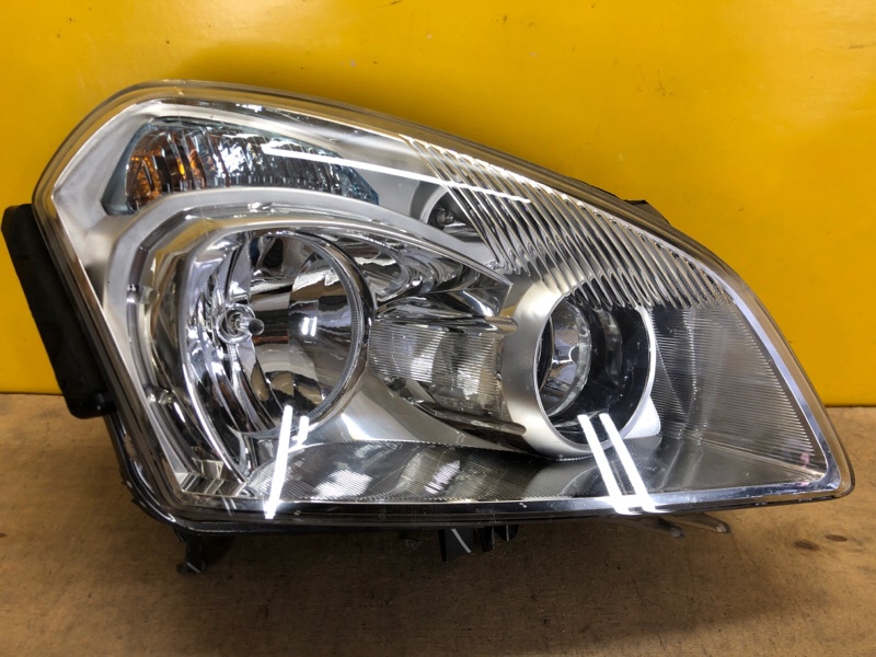 Фара правая NISSAN QASHQAI 07-14 26010JD90B Б/У
