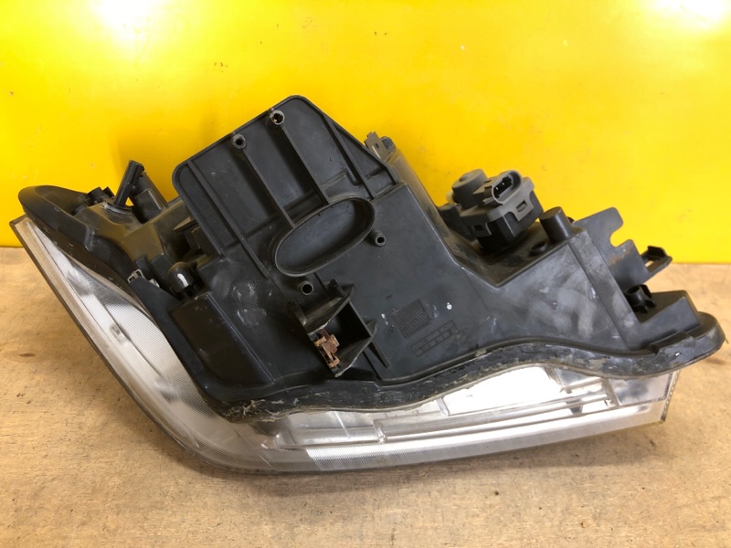 Фара левая PATHFINDER R51 04-14