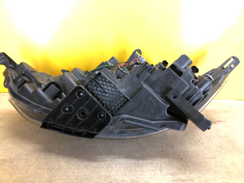 Фара правая QASHQAI/ROGUE SPORT 14-