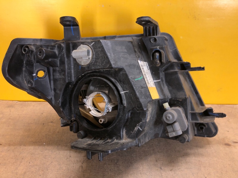 Фара левая PATHFINDER R51 04-14