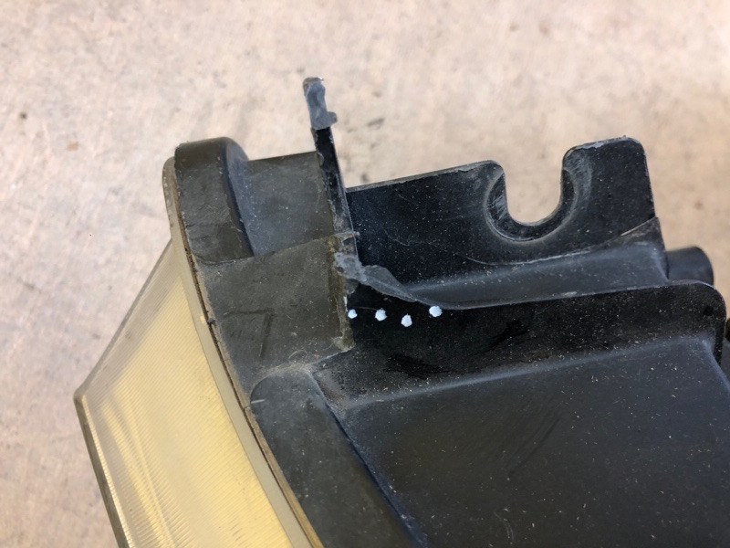 Фара левая PATHFINDER R51 04-14