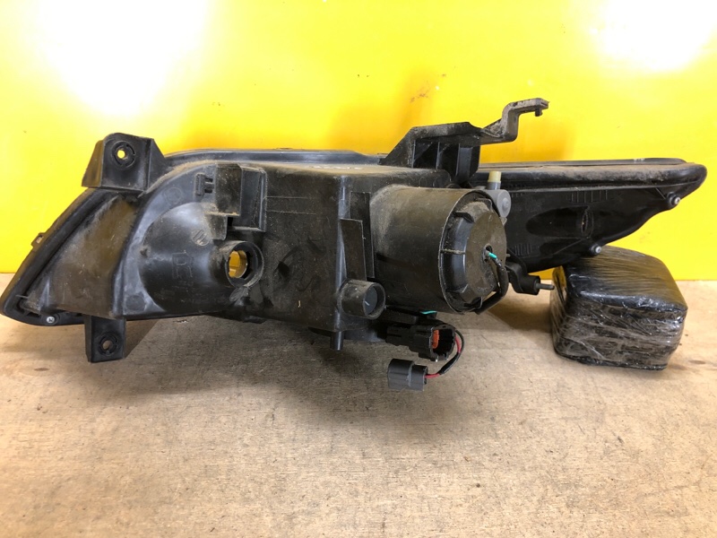 Фара правая FX S50 03-08