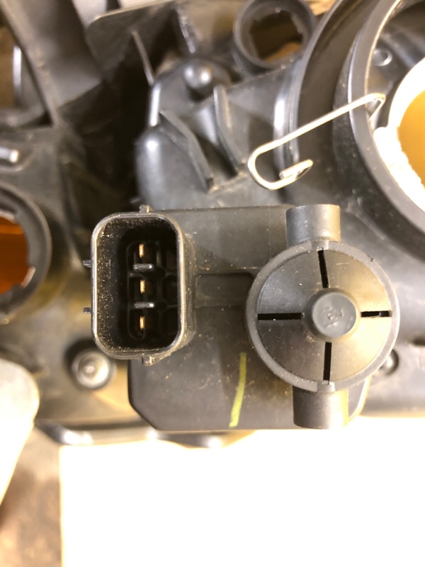 Фара левая L200 06-14