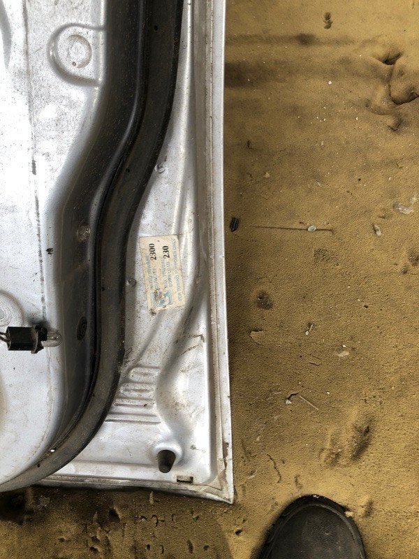 Дверь передняя правая L200 06-14