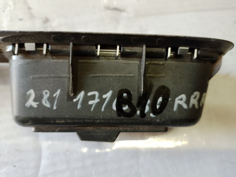 Кнопка стеклоподъемника задняя TRIBECA B10 07-13