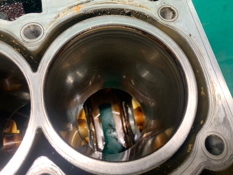 Блок двигателя MAGENTIS 05–10 2008 MG 2.4