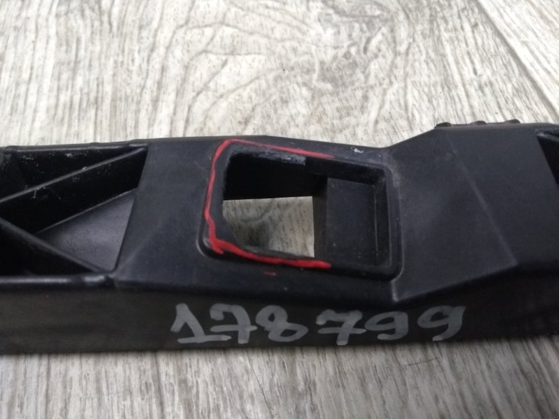 Кронштейн заднего бампера правый SORENTO UM 14- 2015 UM 2.4 G4KJ