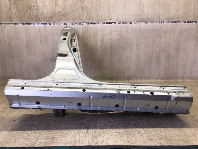 Стойка кузова средняя правая GX470 02-09
