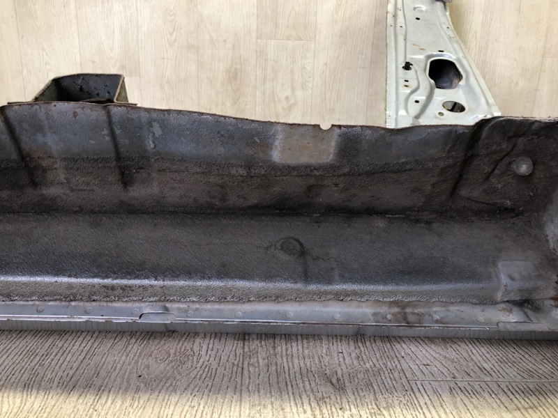 Стойка кузова средняя правая GX470 02-09