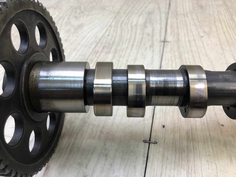 Распредвал выпускной 200 14-16 2015 UF 2.4 ED6